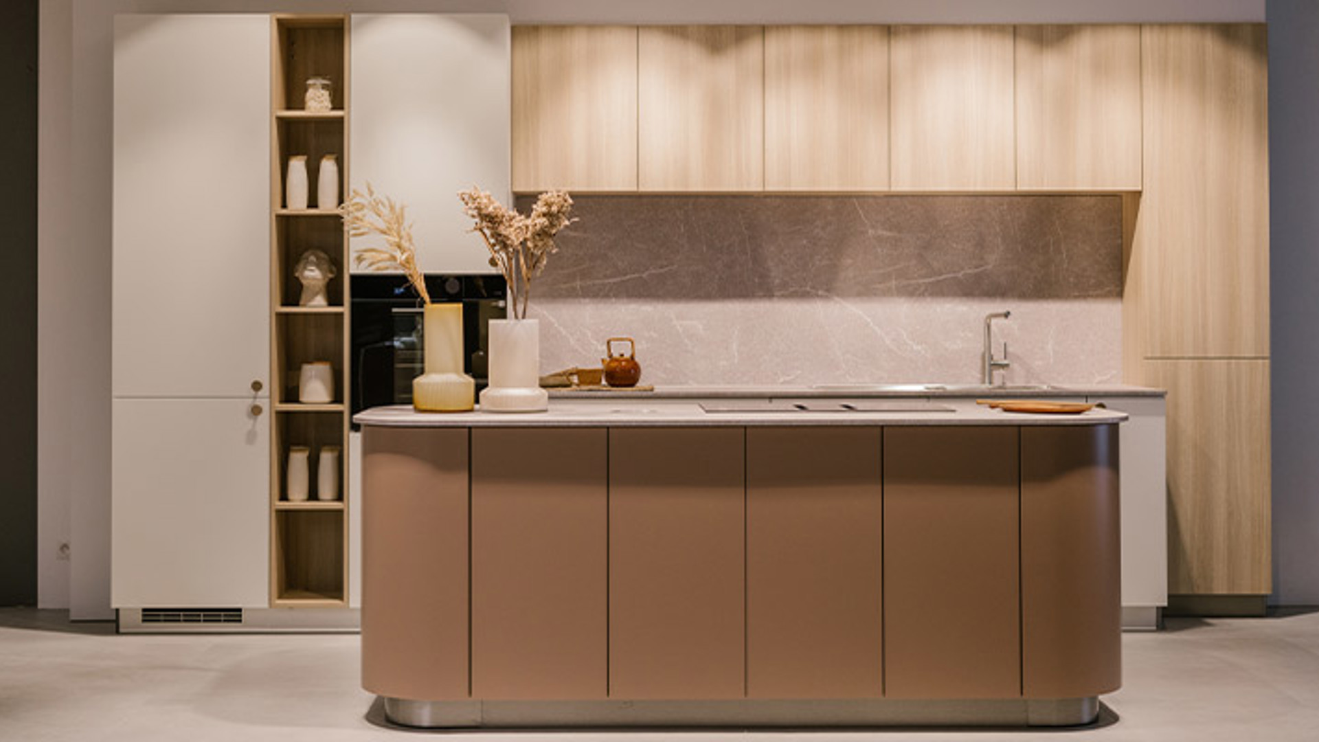 False ?  : 7.COLORADO ROSE