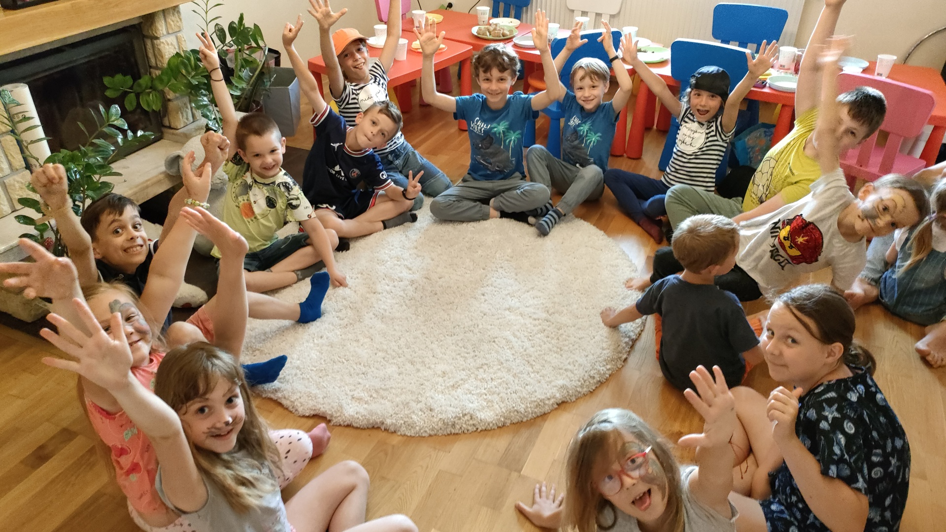 False ?  : Amakids Photo 1