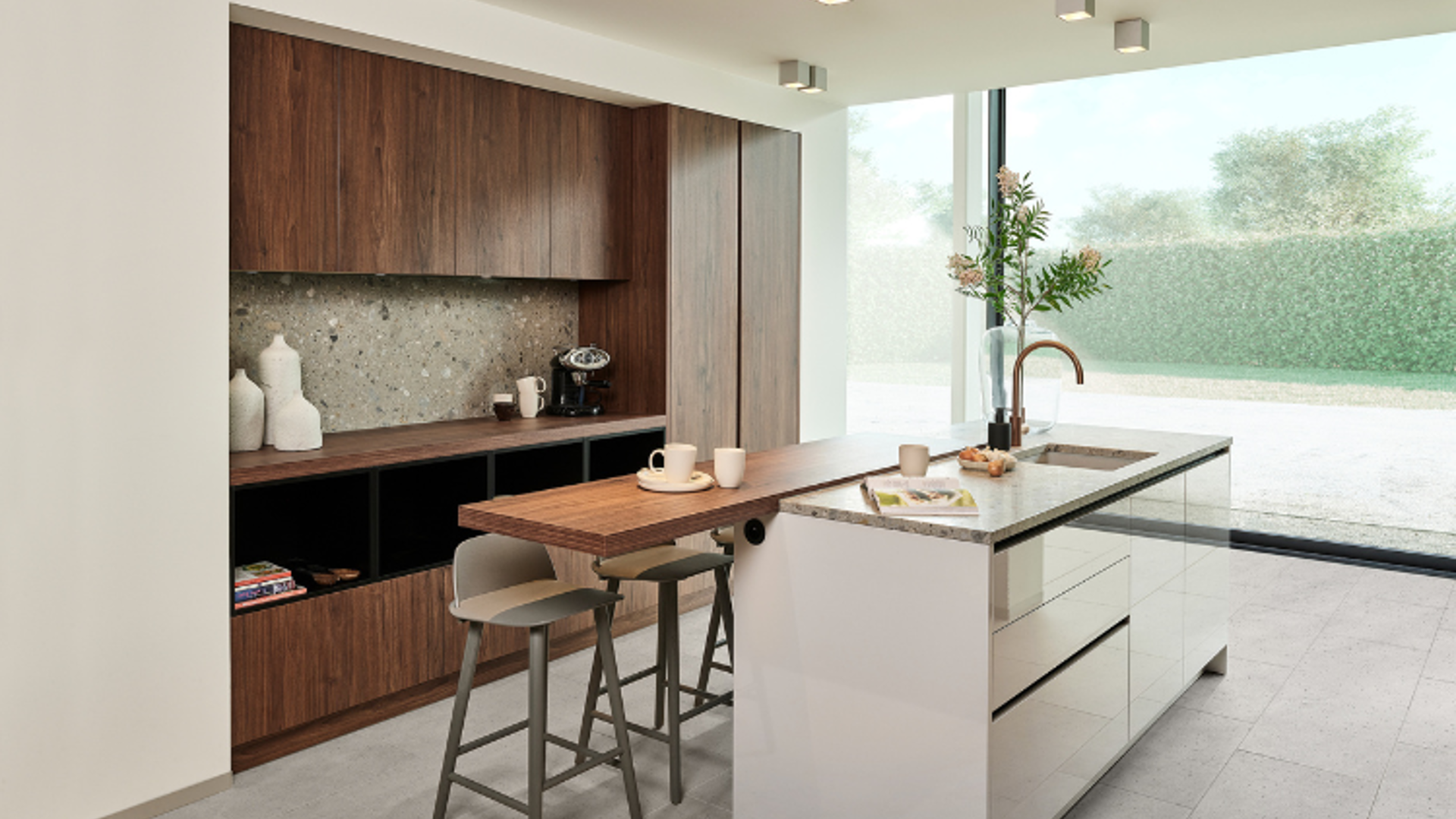 False ?  : Grando 2025 C