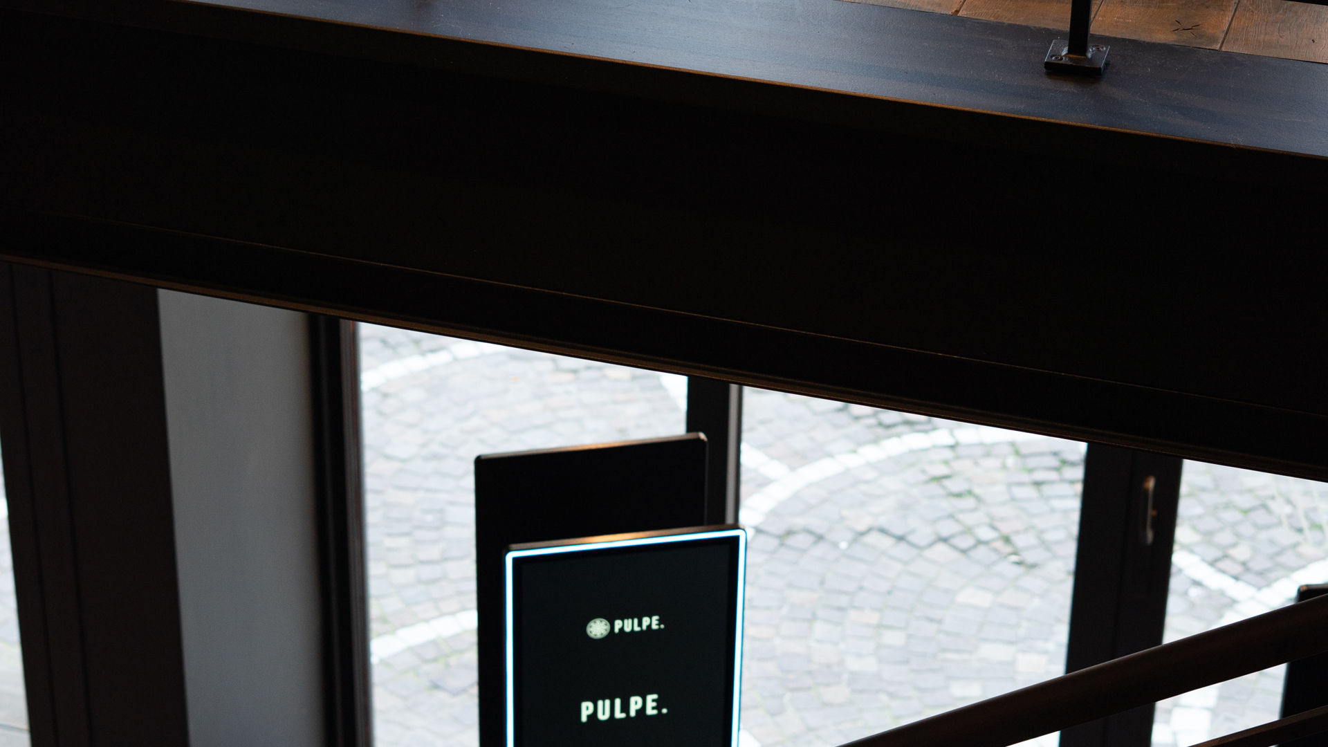 False ?  : PULPE. Photo 7