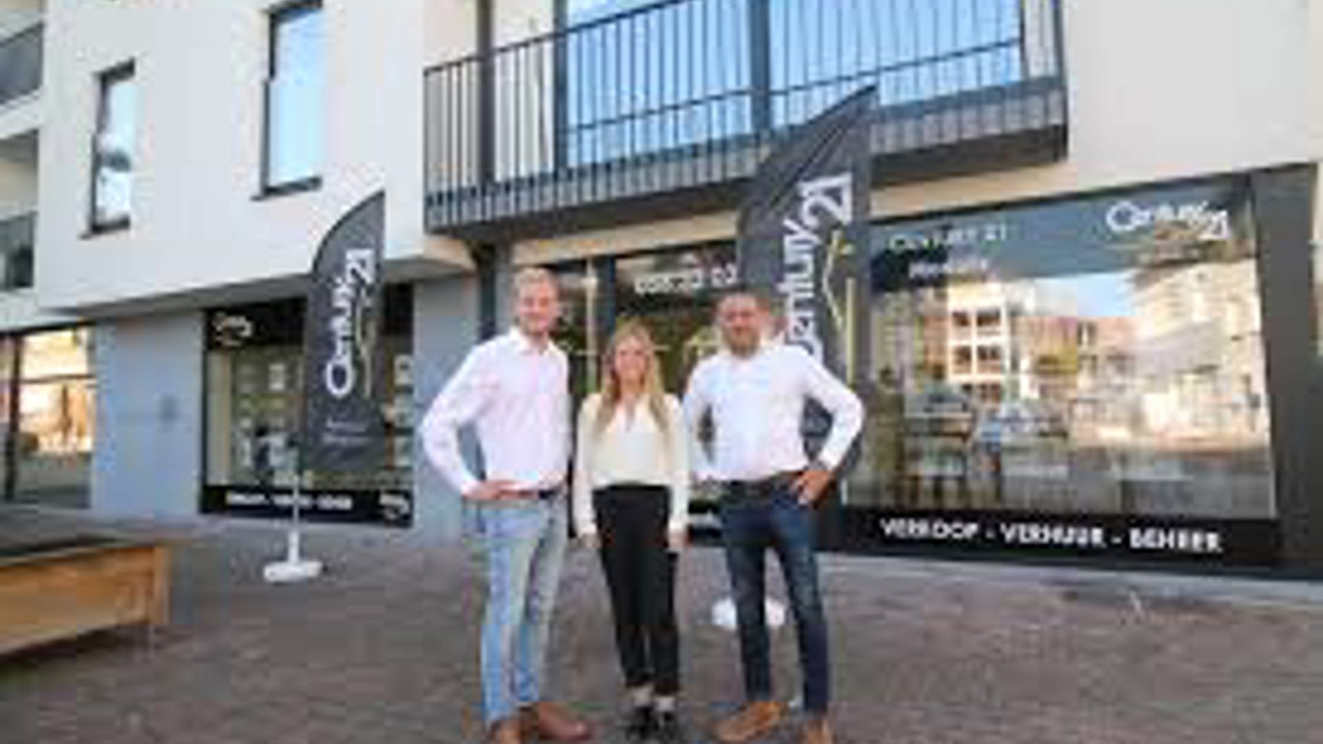 False ?  : Century 21 6