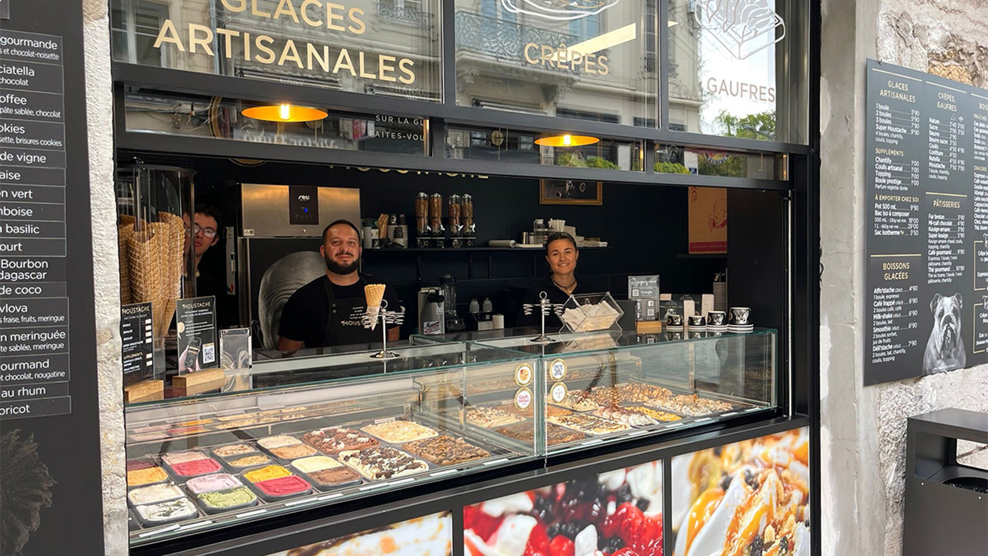 False ?  : Moustache Photo 4