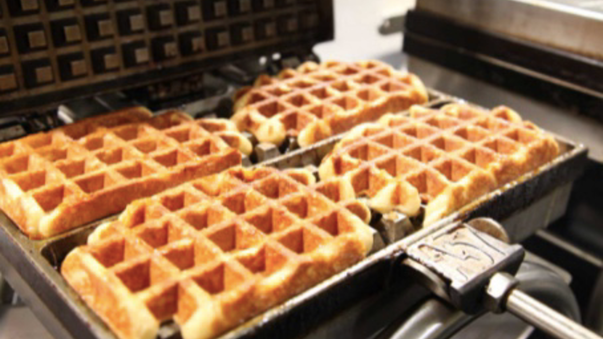 True ? 27748dd6-f4b4-46f4-b096-625d057d5d3d : 27748dd6 f4b4 46f4 b096 625d057d5d3d.png