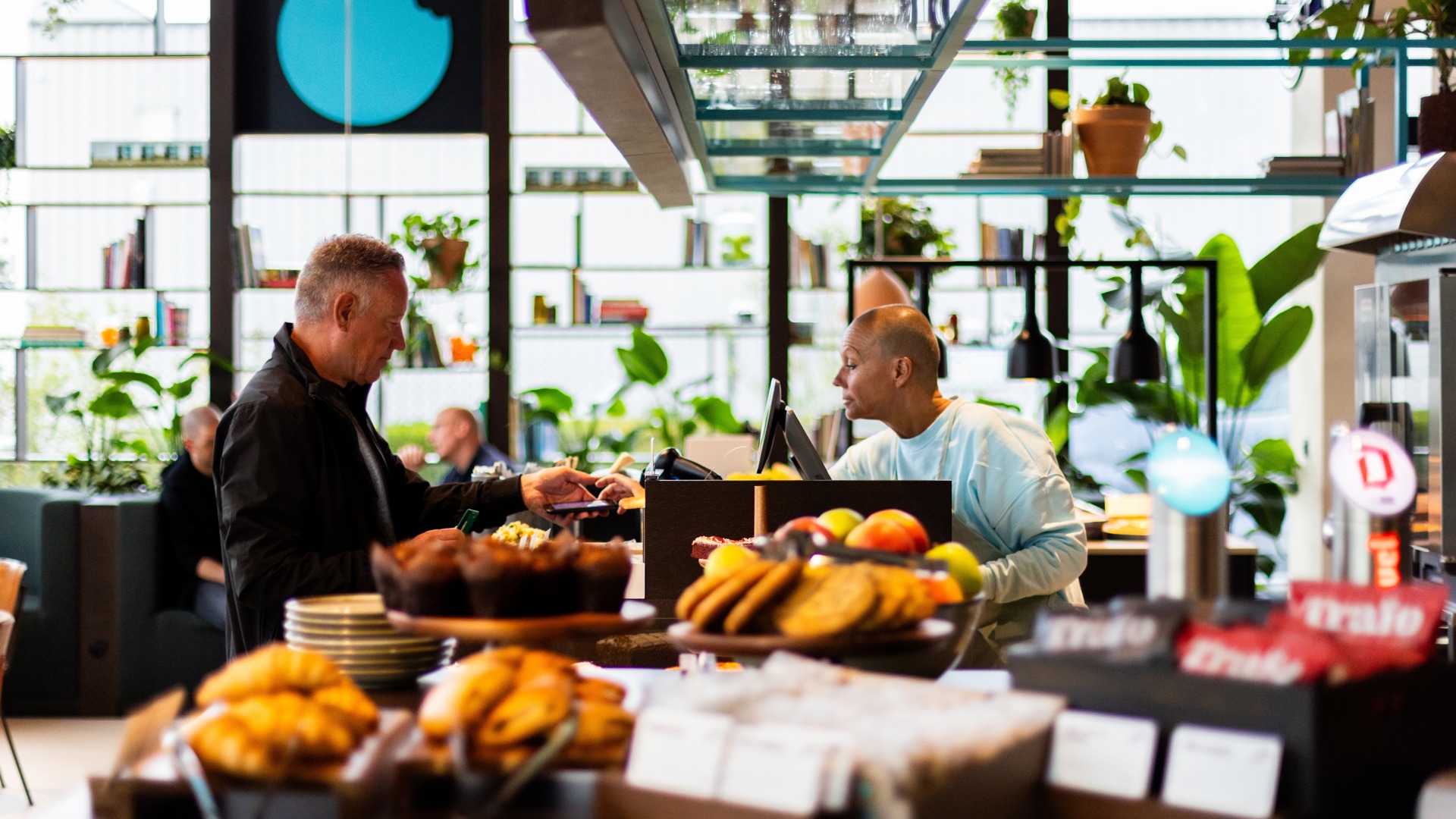 False ?  : Foodmaker Café 0