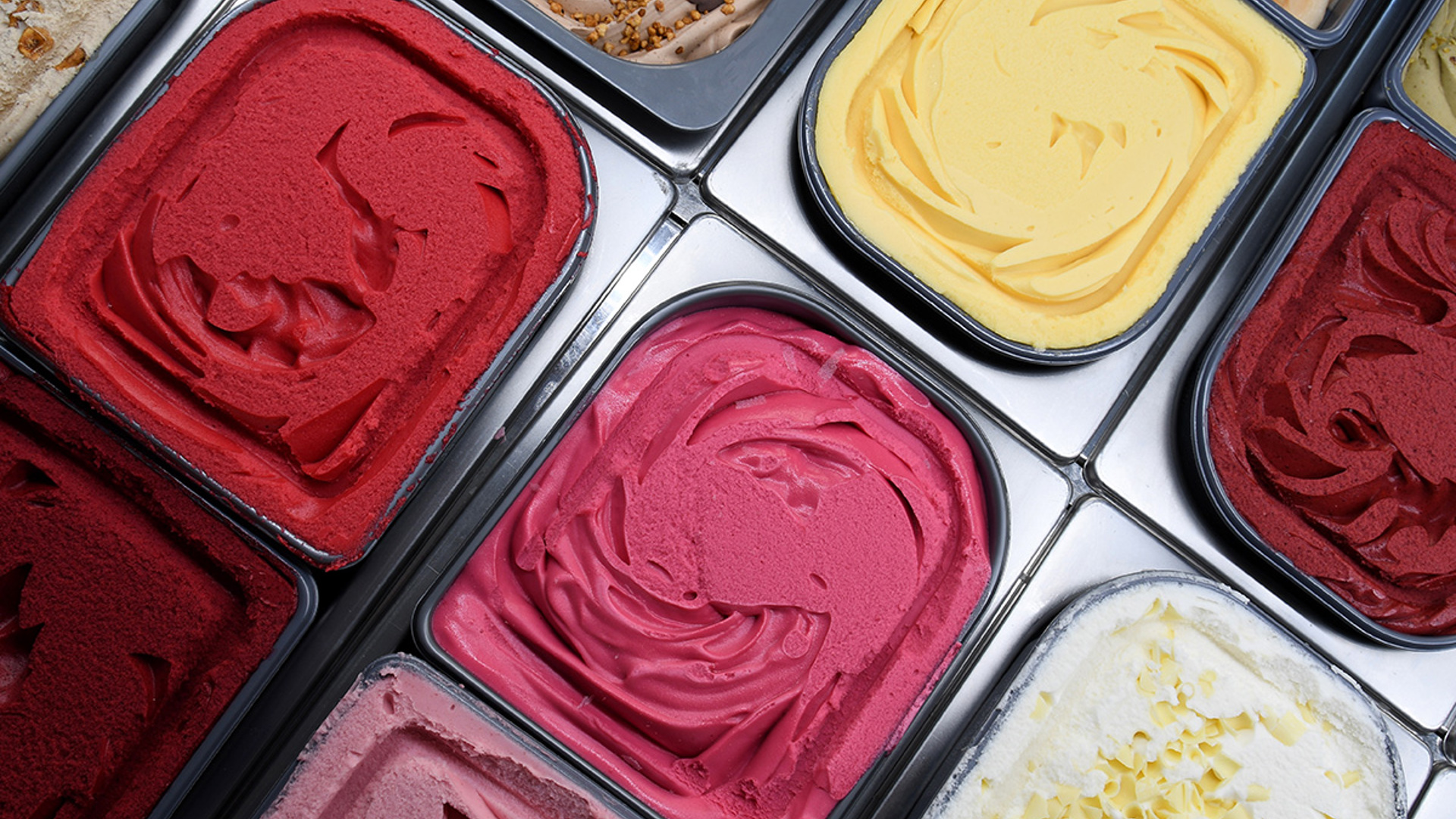 False ?  : Moustache Photo 5