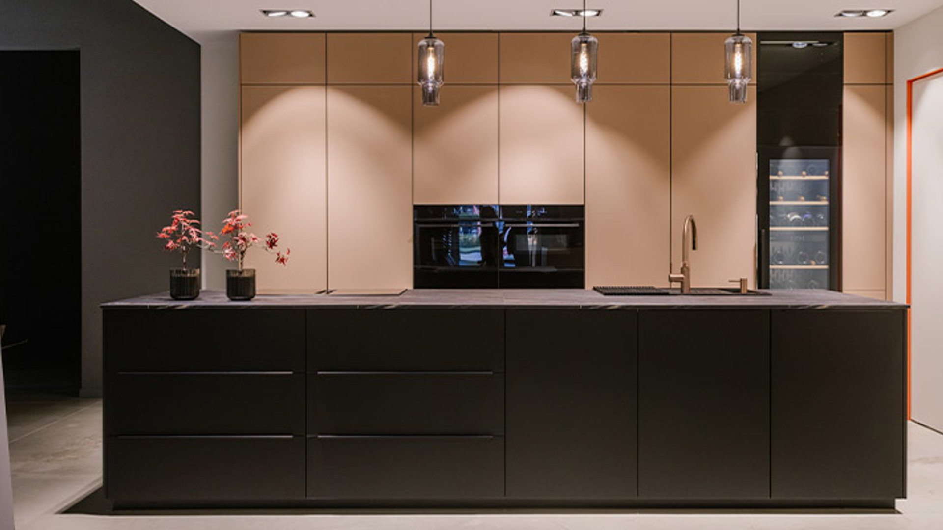 False ?  : 8.LUXA YULA