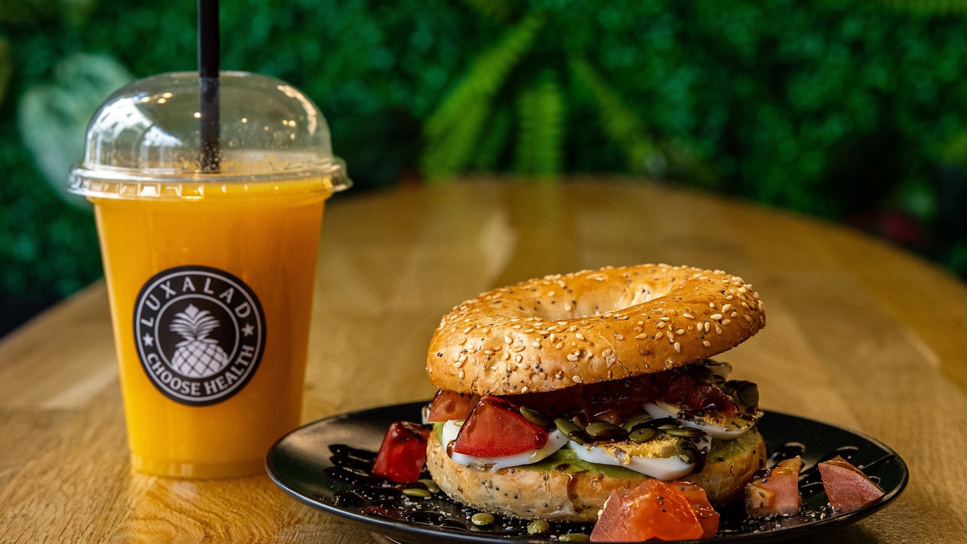 False ?  : Luxalad 5