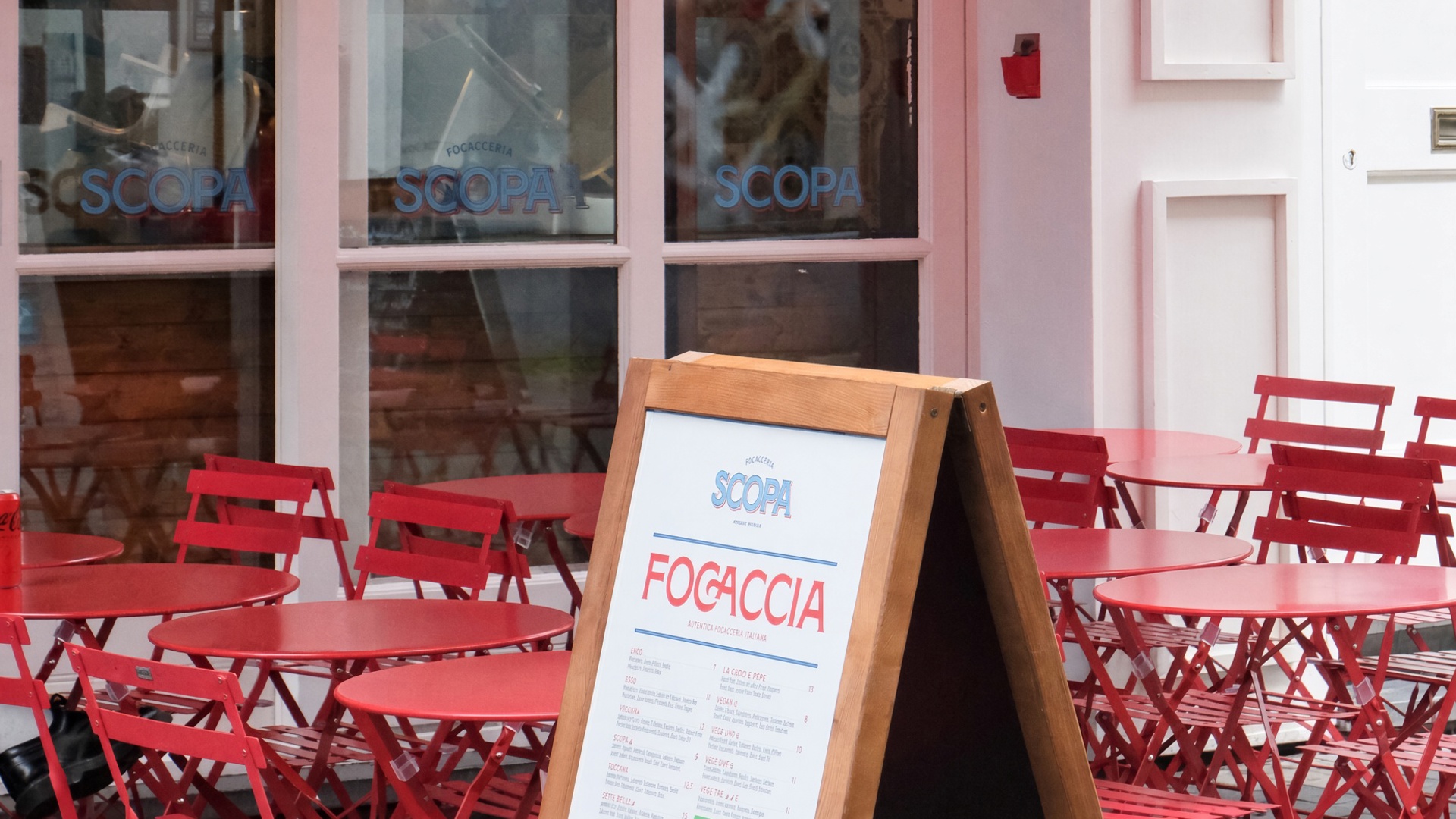 False ?  : Scopa Photo 2