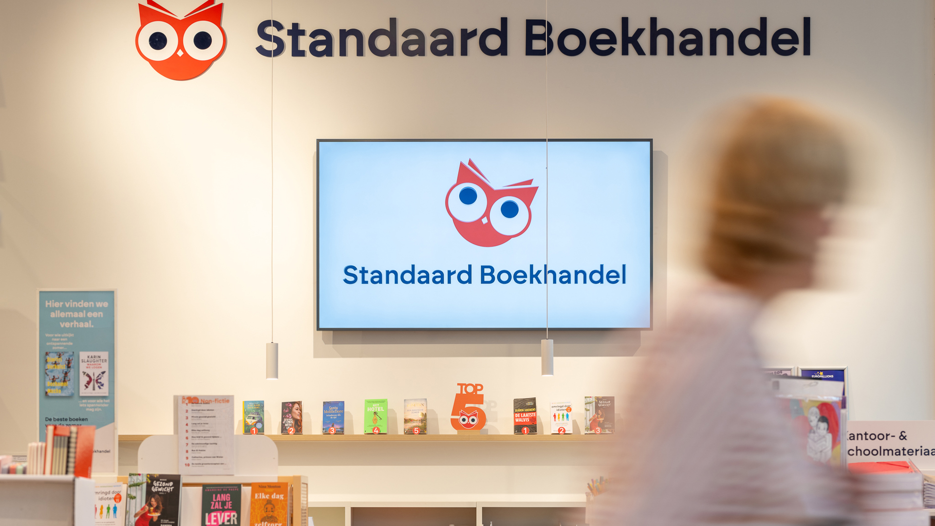 False ?  : Standaard Boekhandel Foto 1